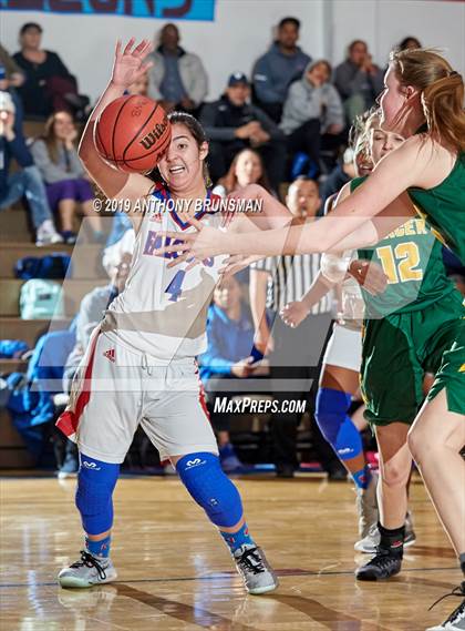 Thumbnail 2 in Placer vs. Christian Brothers (CIF SJS D3 Semifinal) photogallery.