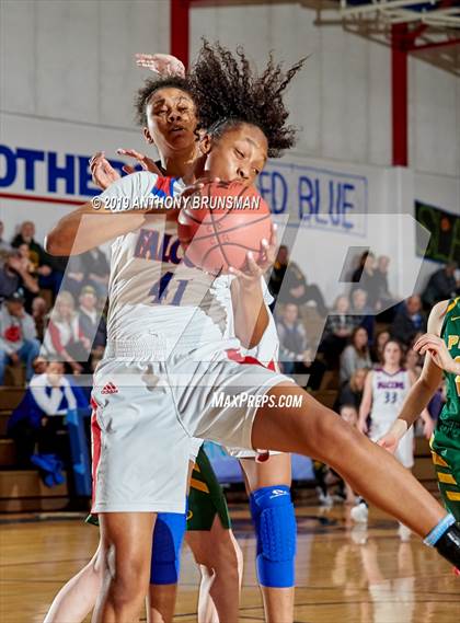 Thumbnail 2 in Placer vs. Christian Brothers (CIF SJS D3 Semifinal) photogallery.