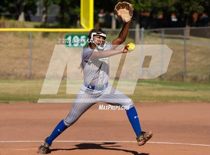 Thumbnail 2 in Presentation @ Evergreen Valley photogallery.