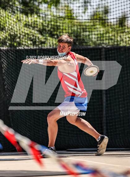 Thumbnail 2 in West Coast Relays photogallery.