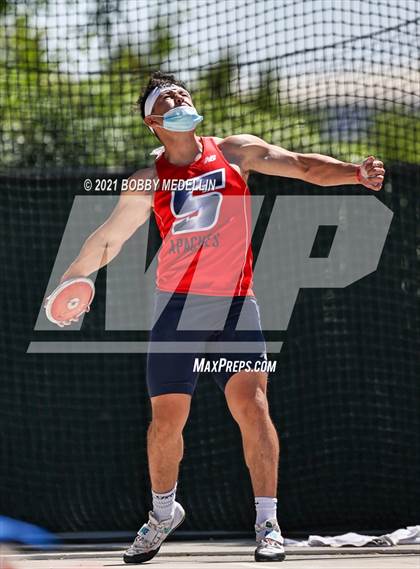 Thumbnail 3 in West Coast Relays photogallery.