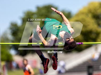 Thumbnail 3 in West Coast Relays photogallery.