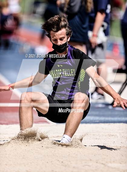 Thumbnail 2 in West Coast Relays photogallery.