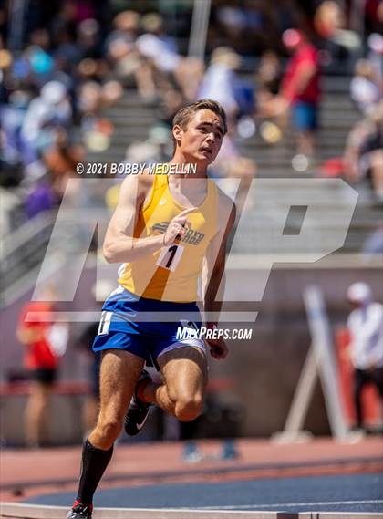 Thumbnail 1 in West Coast Relays photogallery.
