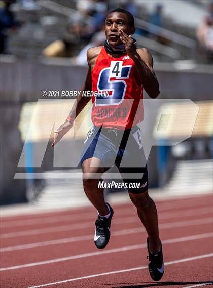 Thumbnail 3 in West Coast Relays photogallery.