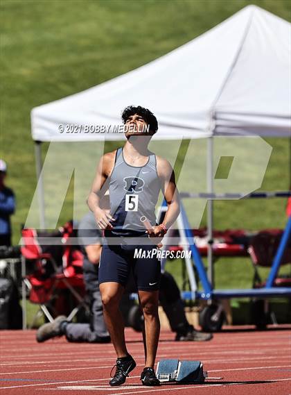 Thumbnail 3 in West Coast Relays photogallery.