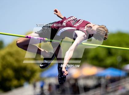Thumbnail 1 in West Coast Relays photogallery.