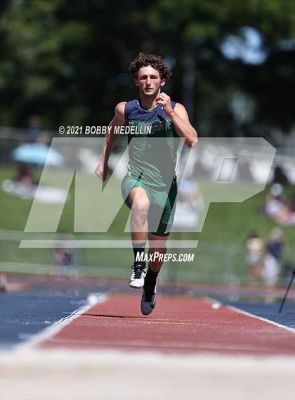 Thumbnail 3 in West Coast Relays photogallery.