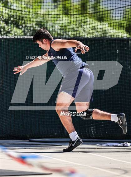 Thumbnail 1 in West Coast Relays photogallery.