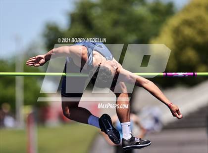 Thumbnail 1 in West Coast Relays photogallery.
