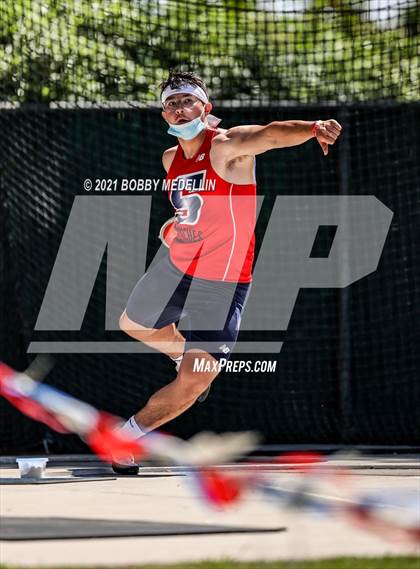 Thumbnail 2 in West Coast Relays photogallery.