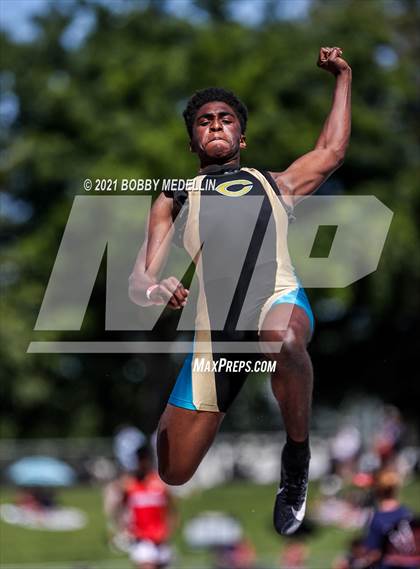 Thumbnail 1 in West Coast Relays photogallery.