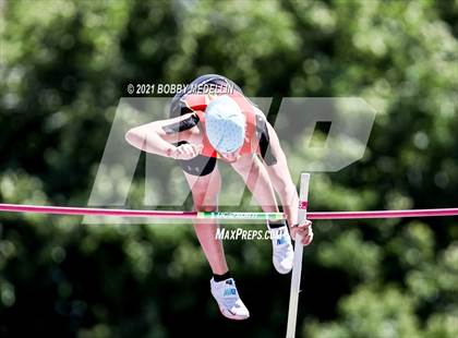 Thumbnail 2 in West Coast Relays photogallery.