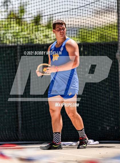 Thumbnail 2 in West Coast Relays photogallery.