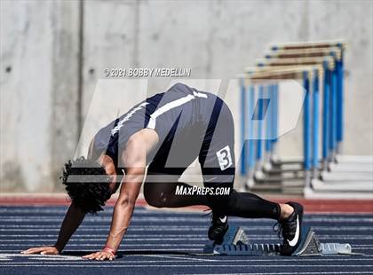 Thumbnail 3 in West Coast Relays photogallery.