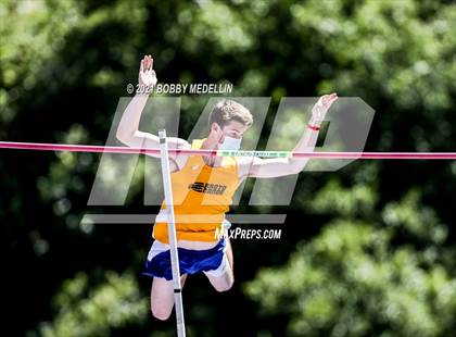 Thumbnail 3 in West Coast Relays photogallery.
