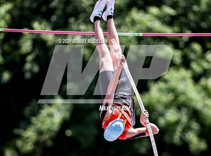 Thumbnail 1 in West Coast Relays photogallery.