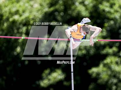 Thumbnail 1 in West Coast Relays photogallery.