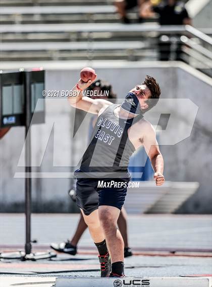 Thumbnail 2 in West Coast Relays photogallery.
