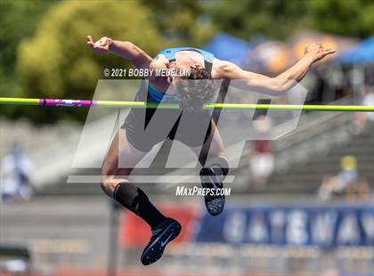 Thumbnail 1 in West Coast Relays photogallery.