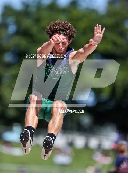 Thumbnail 2 in West Coast Relays photogallery.