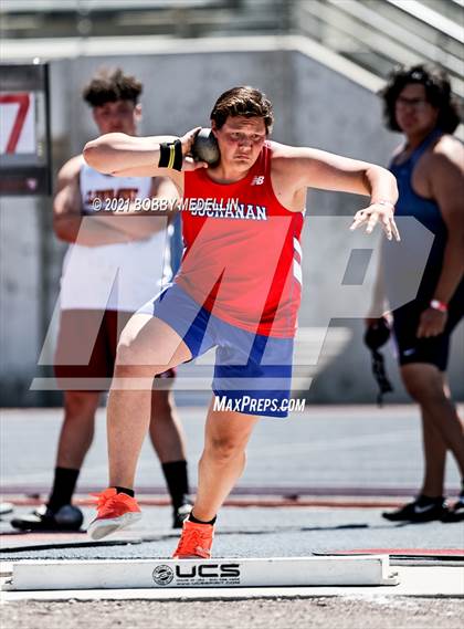 Thumbnail 3 in West Coast Relays photogallery.