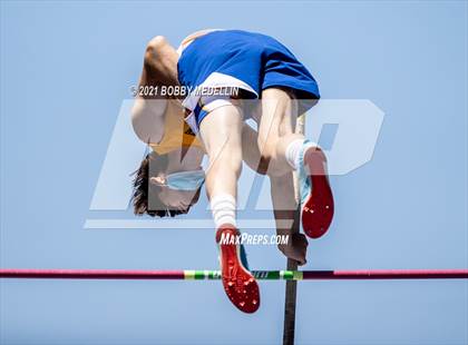 Thumbnail 3 in West Coast Relays photogallery.