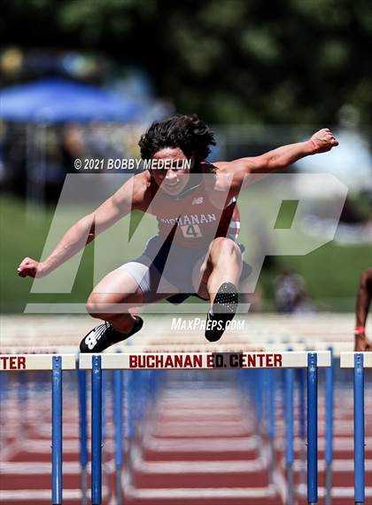 Thumbnail 2 in West Coast Relays photogallery.