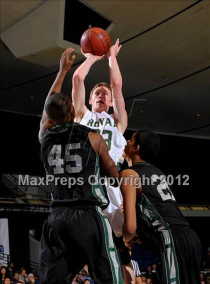 Thumbnail 3 in Royal vs. Inglewood (CIF SS D2AA Final) photogallery.