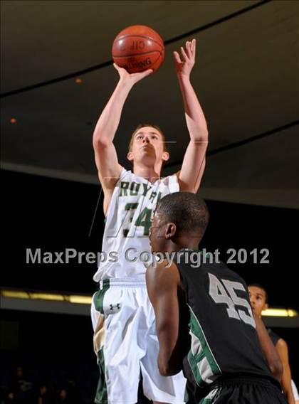 Thumbnail 2 in Royal vs. Inglewood (CIF SS D2AA Final) photogallery.