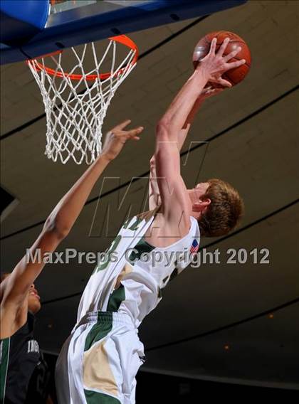 Thumbnail 1 in Royal vs. Inglewood (CIF SS D2AA Final) photogallery.