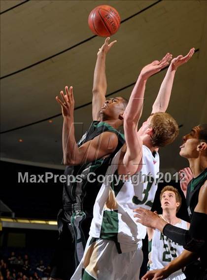Thumbnail 1 in Royal vs. Inglewood (CIF SS D2AA Final) photogallery.