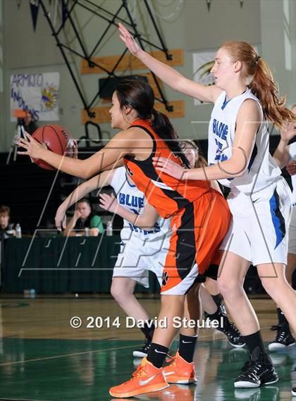 Thumbnail 2 in Roseville vs. Davis (Ram Jam Winter Classic) photogallery.