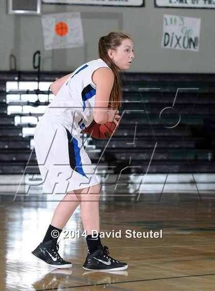 Thumbnail 3 in Roseville vs. Davis (Ram Jam Winter Classic) photogallery.