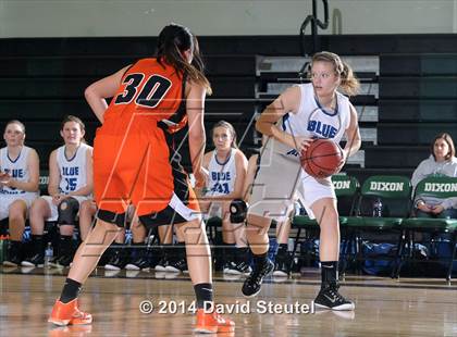 Thumbnail 2 in Roseville vs. Davis (Ram Jam Winter Classic) photogallery.