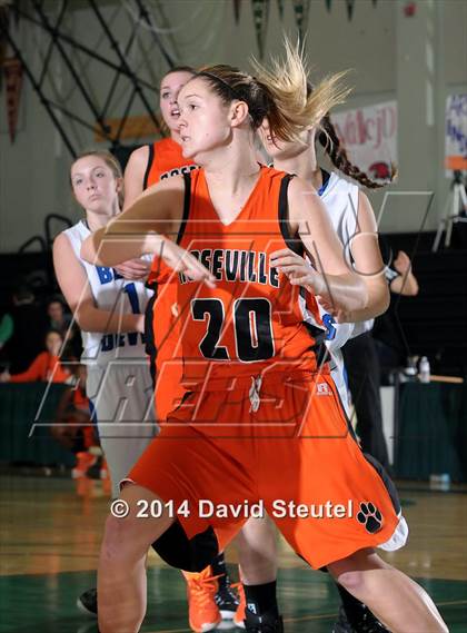 Thumbnail 2 in Roseville vs. Davis (Ram Jam Winter Classic) photogallery.