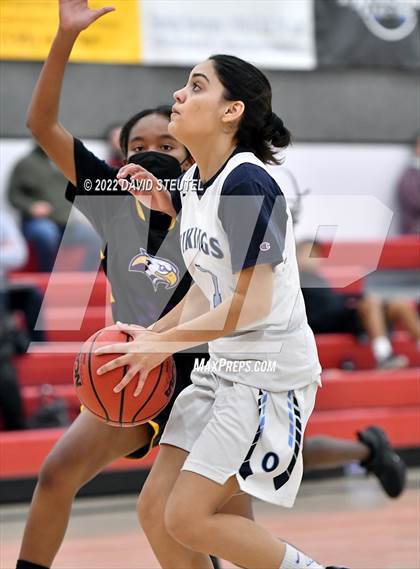 Thumbnail 2 in Oakmont vs. Elite (Cardinal Classic) photogallery.