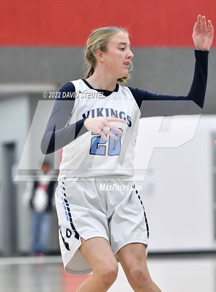 Thumbnail 3 in Oakmont vs. Elite (Cardinal Classic) photogallery.