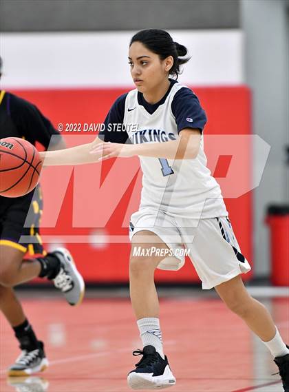 Thumbnail 3 in Oakmont vs. Elite (Cardinal Classic) photogallery.