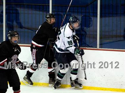 Thumbnail 2 in Marquette vs. Rockwood Summit photogallery.