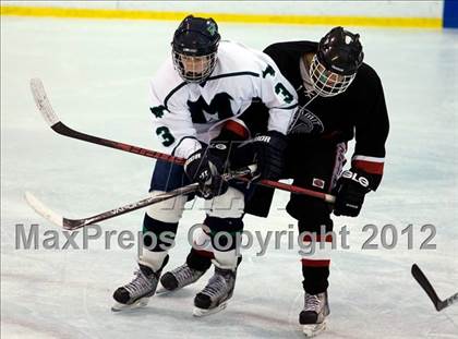Thumbnail 2 in Marquette vs. Rockwood Summit photogallery.