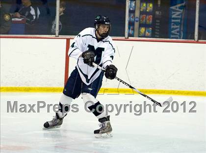 Thumbnail 3 in Marquette vs. Rockwood Summit photogallery.