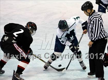 Thumbnail 2 in Marquette vs. Rockwood Summit photogallery.