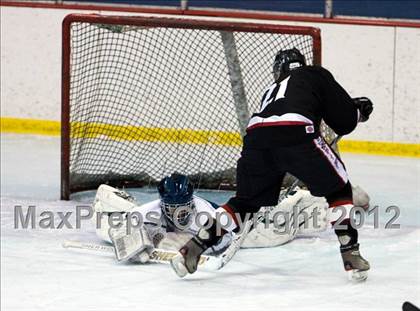 Thumbnail 2 in Marquette vs. Rockwood Summit photogallery.