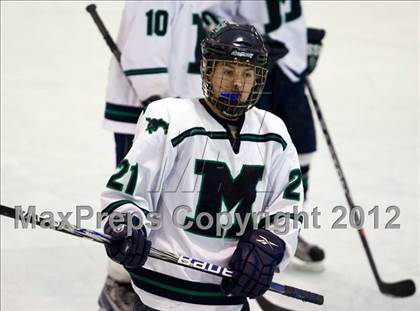 Thumbnail 1 in Marquette vs. Rockwood Summit photogallery.