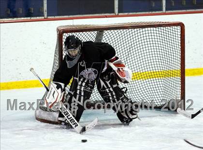 Thumbnail 1 in Marquette vs. Rockwood Summit photogallery.
