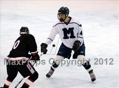 Thumbnail 3 in Marquette vs. Rockwood Summit photogallery.