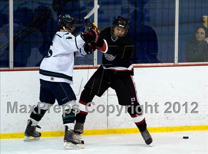 Thumbnail 3 in Marquette vs. Rockwood Summit photogallery.