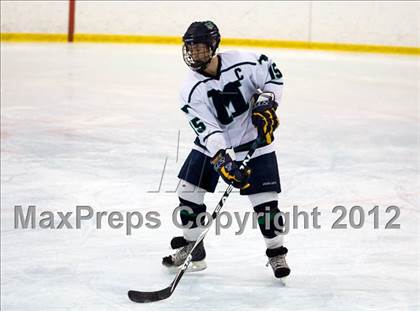 Thumbnail 1 in Marquette vs. Rockwood Summit photogallery.