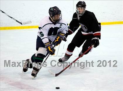 Thumbnail 1 in Marquette vs. Rockwood Summit photogallery.